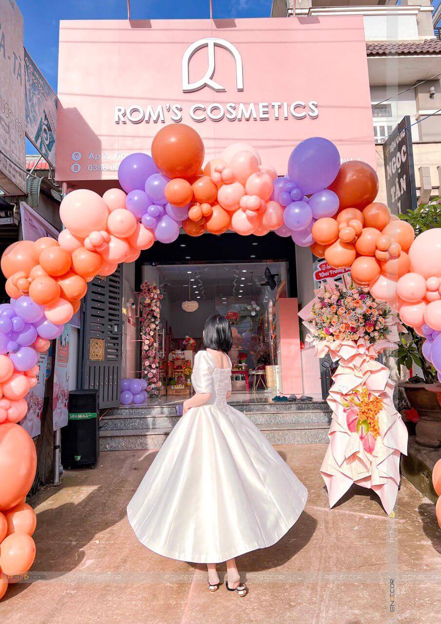 Thi Công Shop Mỹ Phẩm Rom's cosmetic
