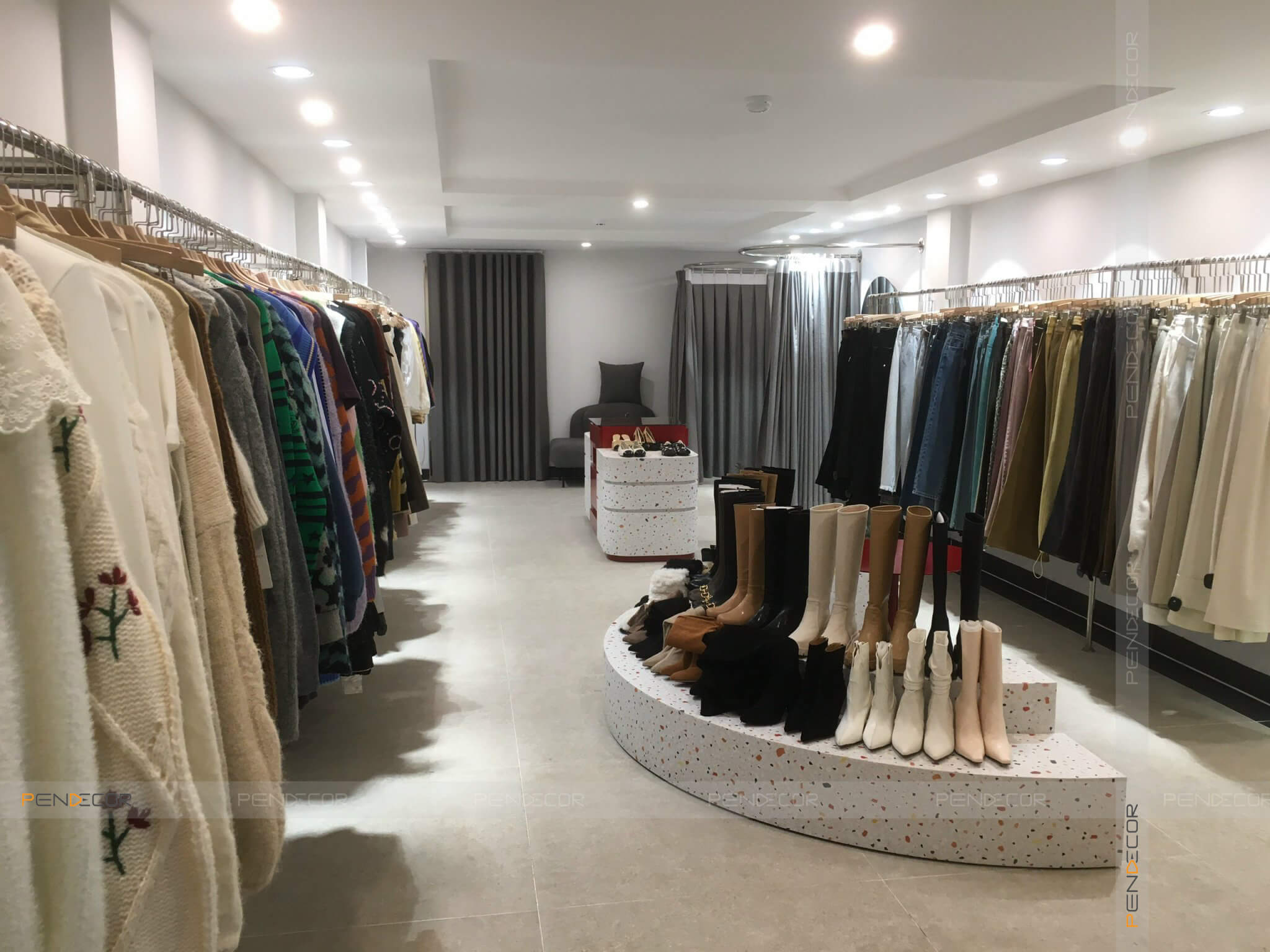 Thi Công Shop Thời Trang Nữ Hoang Thanh Thuy