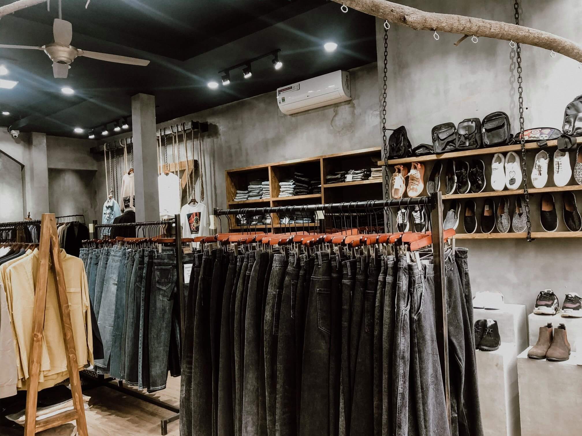mẫu thiết kế shop quần áo unisex - 4