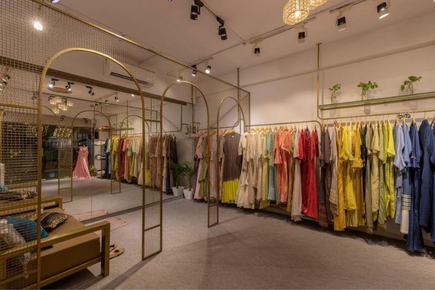 mẫu thiết kế shop quần áo 20m2 - 4