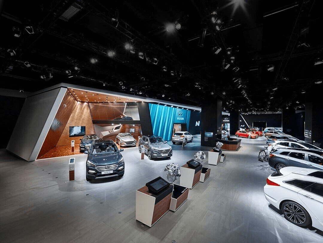 thiết kế showroom ô tô Pendecor