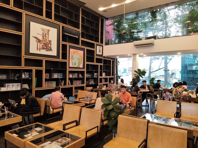 thiết kế quán cà phê sách