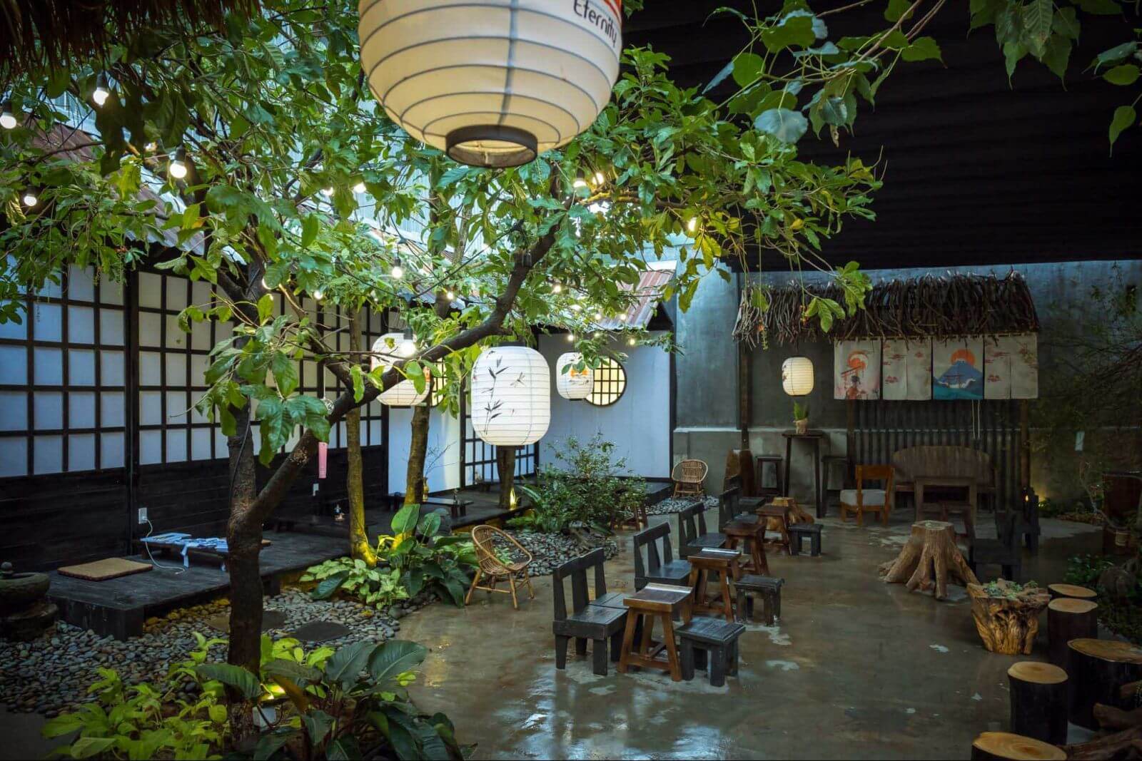 thiết kế quán cafe sân vườn đơn giản Pendecor