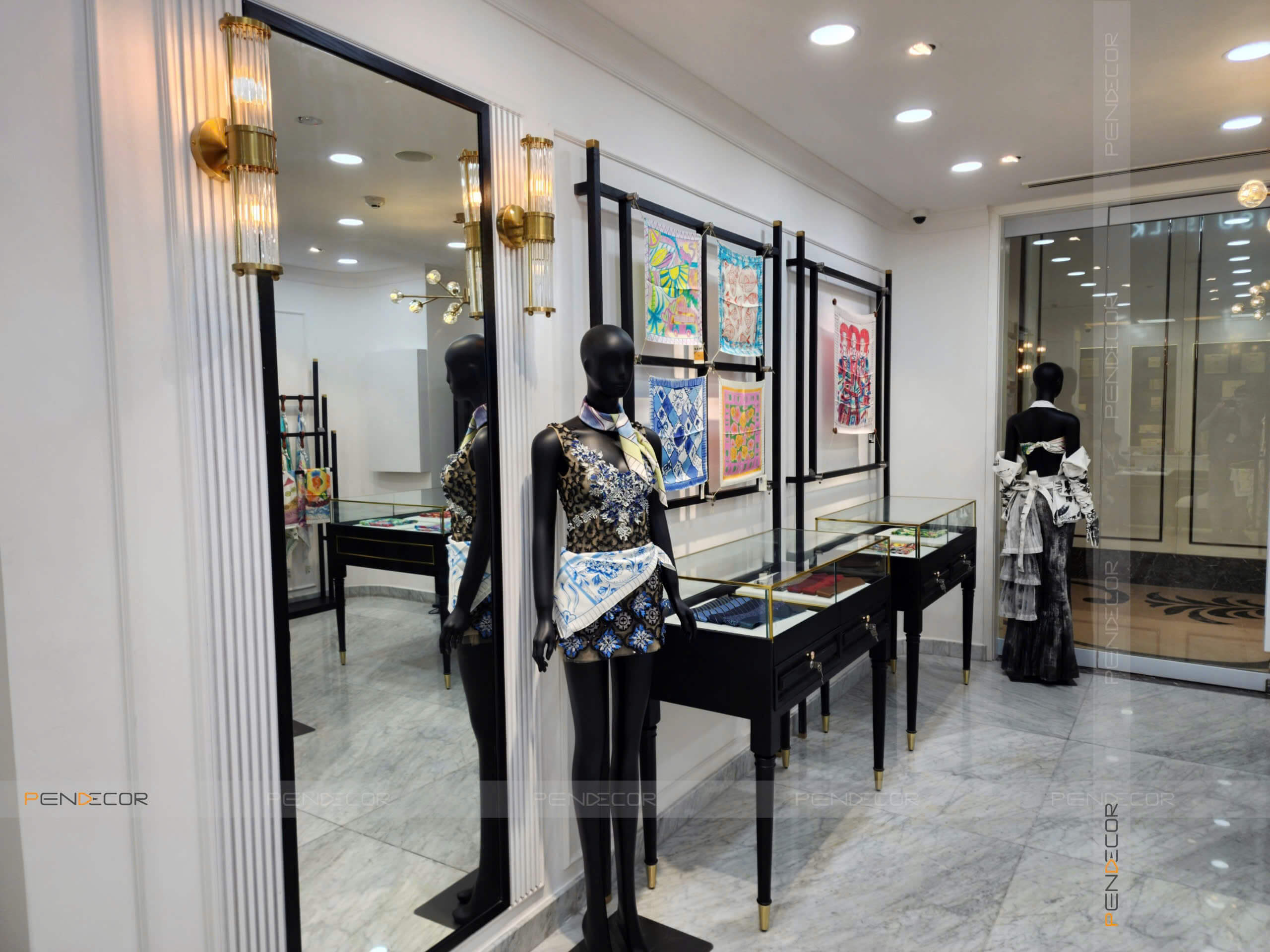 Thi Công Shop Thời Trang Daisu Silk