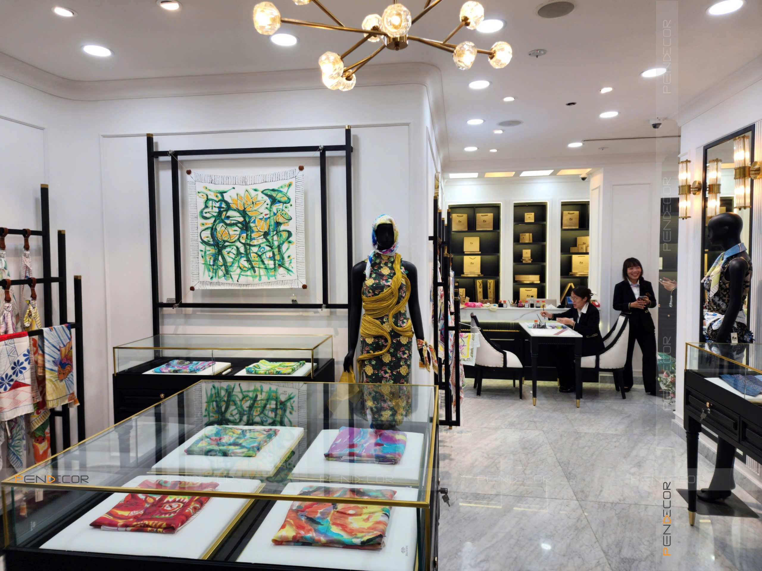 Thi Công Shop Thời Trang Daisu Silk