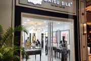 Thi Công Shop Thời Trang Daisu Silk