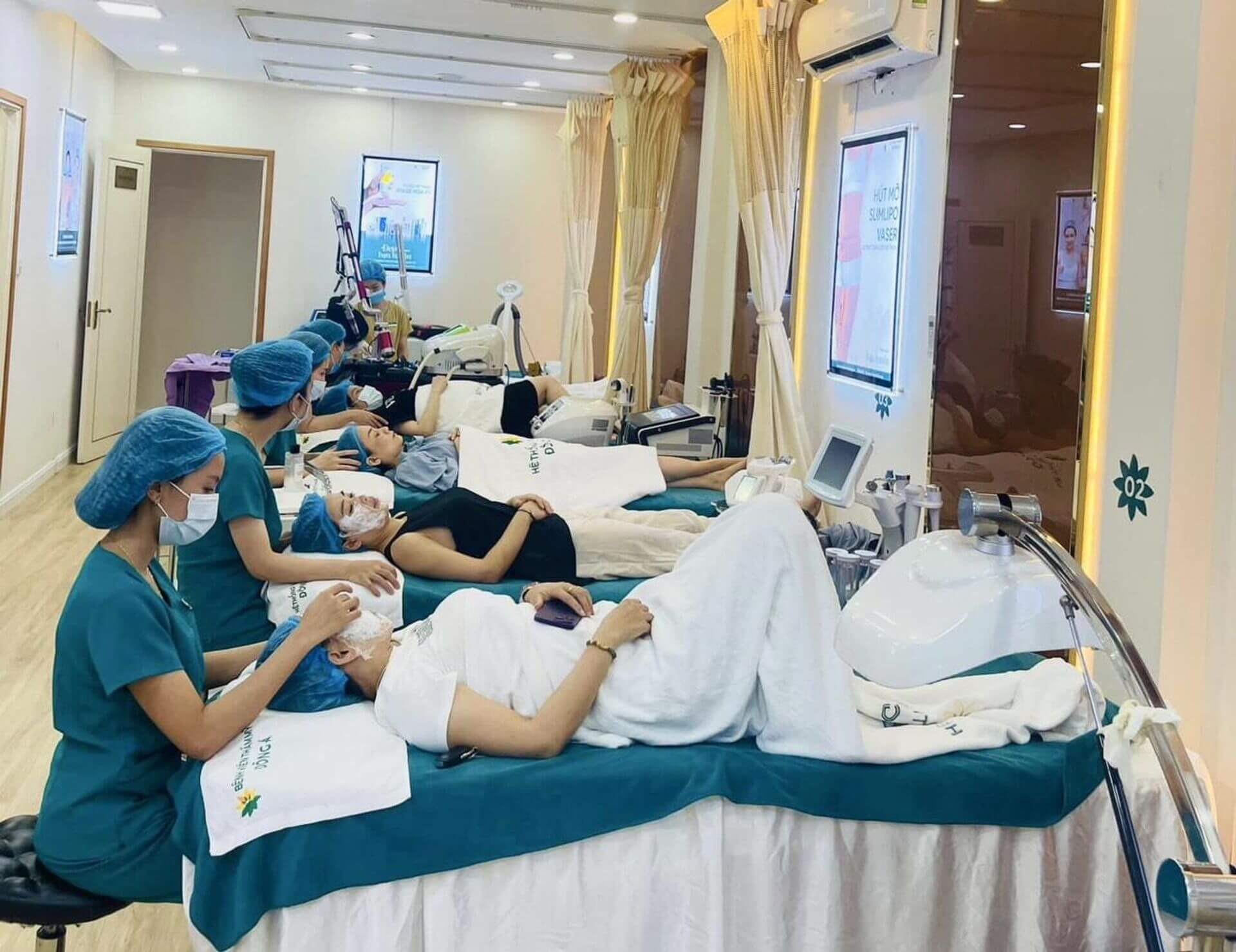 thiết kế phòng khám đẹp Pendecor
