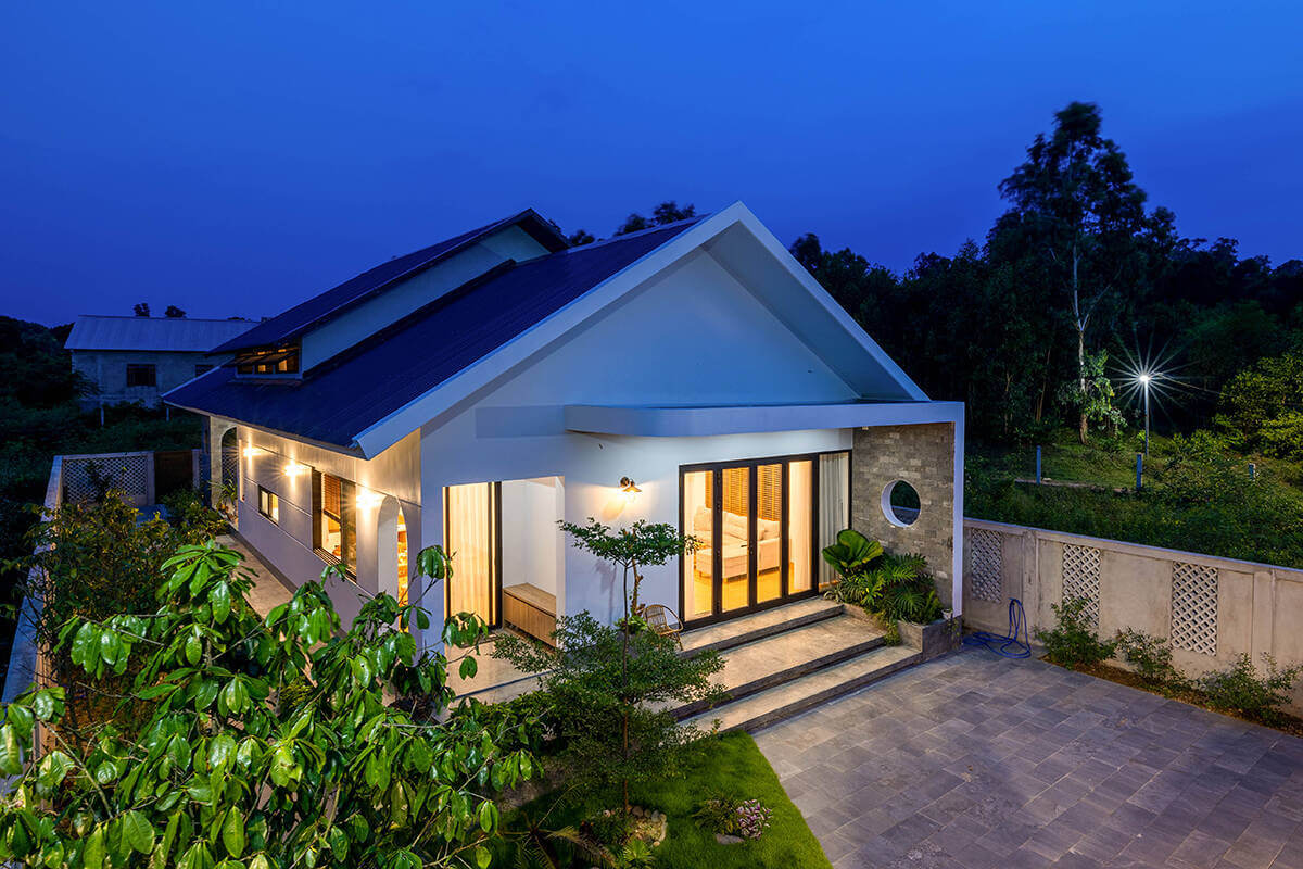 cửa mặt tiền nhà ống