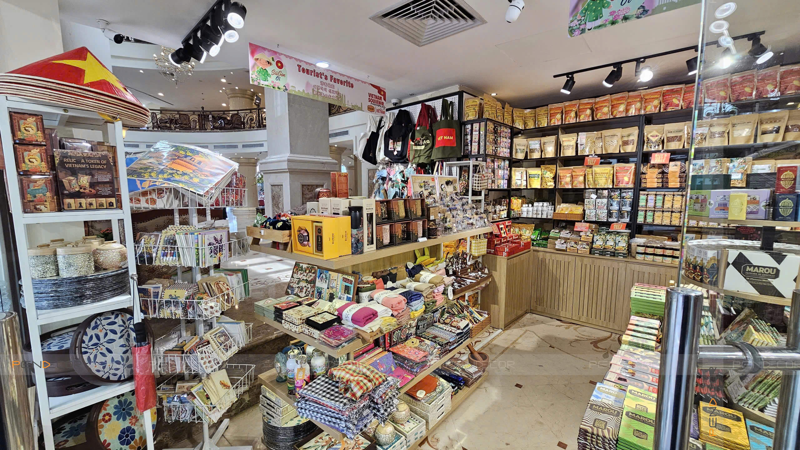 Thi Công Shop Phụ Kiện Kokonic