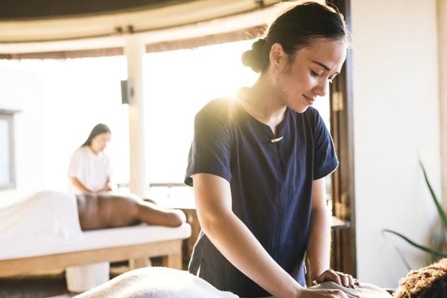 kỹ thuật viên spa Pendecor