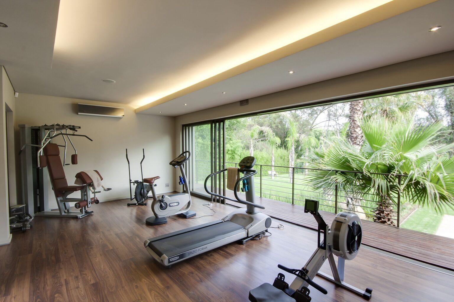 nội thất phòng gym Pendecor