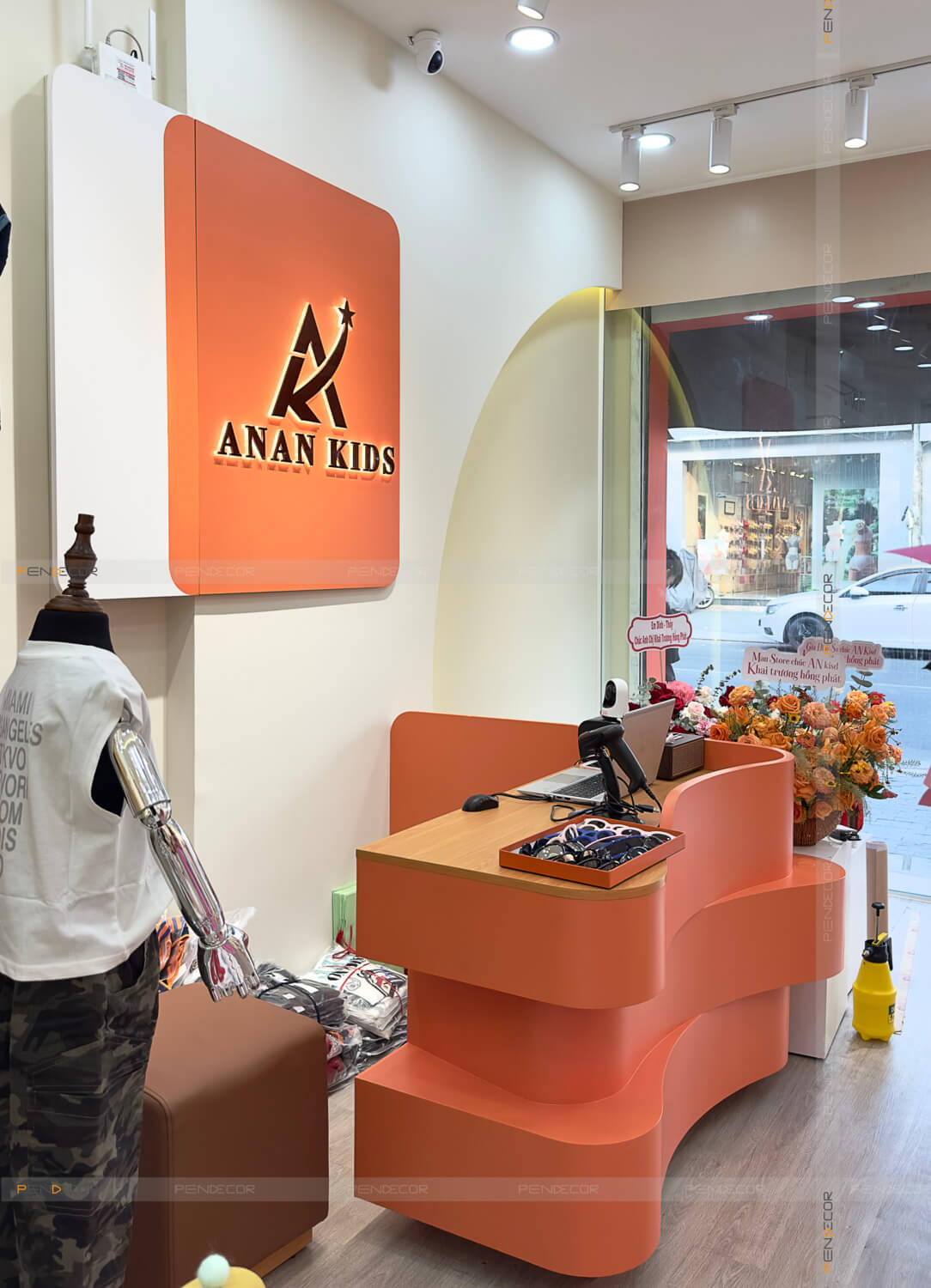 Thi Công Shop Thời Trang Trẻ Em An An Kids
